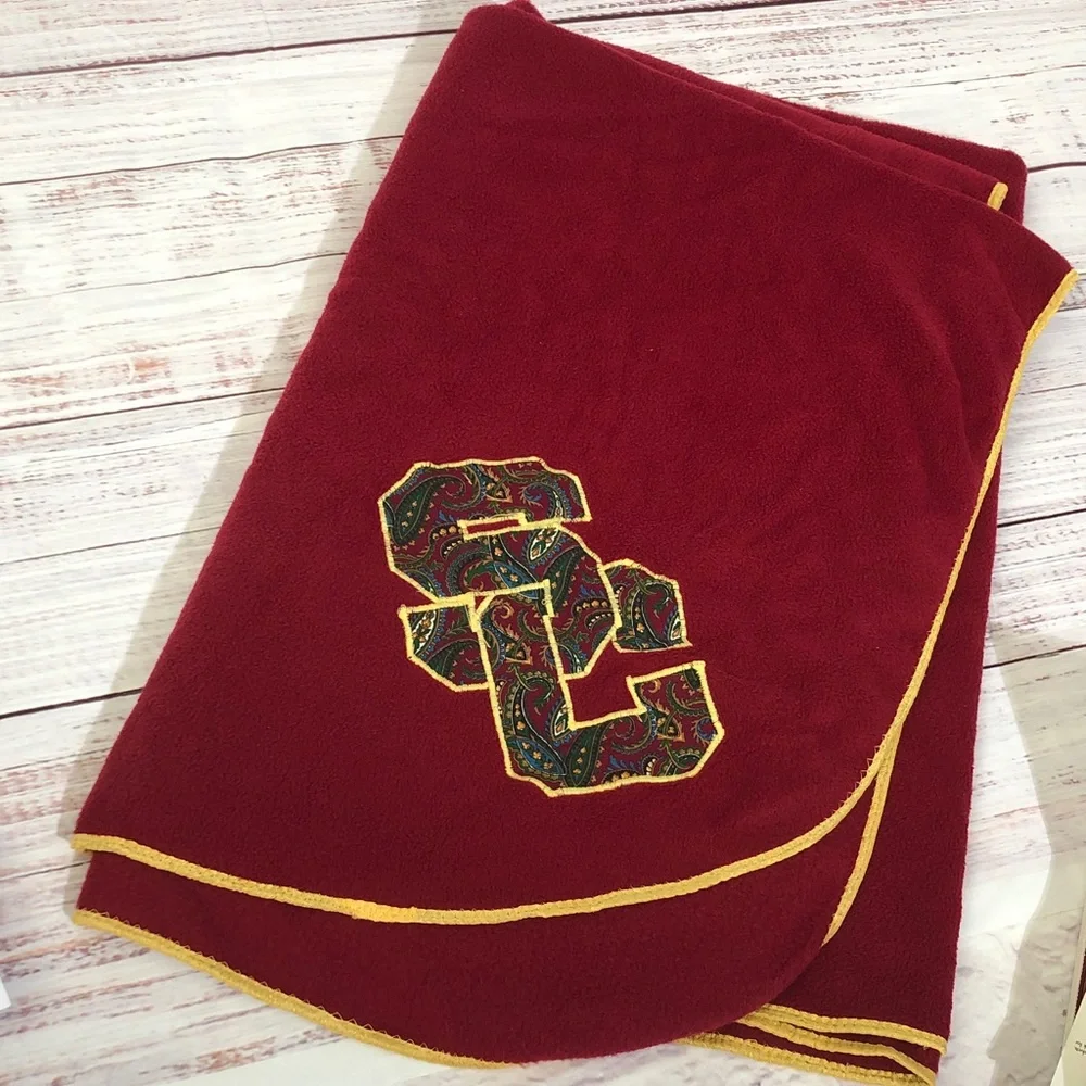 USC Trojans Fan Collectible Bundle 2 keychains, football pins,mug, blanket ticke - Picture 1 of 16